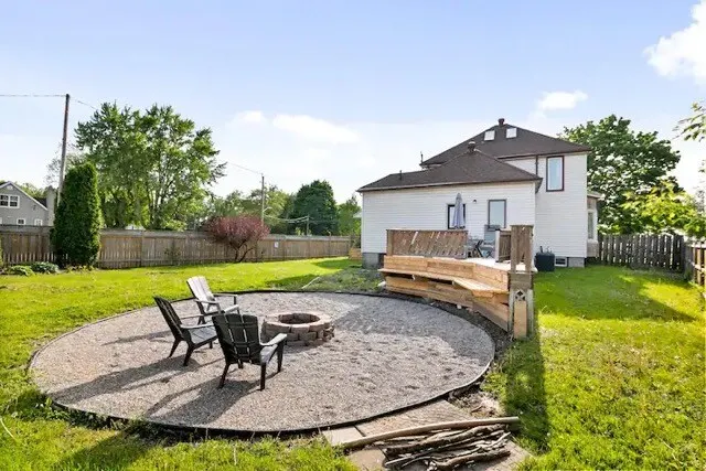 Spacious 5BR Home | Fire Pit | LaSalle Riverfront - Image 1
