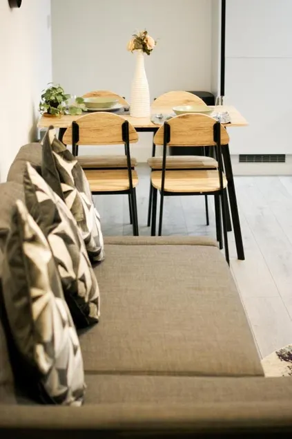 Stylish Madison Apartment with Balcony - FREE Car Parking - Hemel Hempstead Town Centre - Image 1