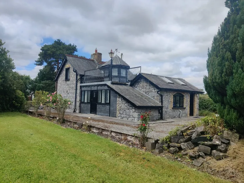 Turret House - Image 1