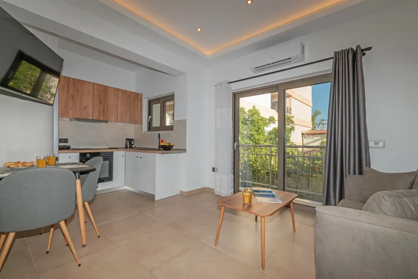 Zante Center Suite A - Image 1
