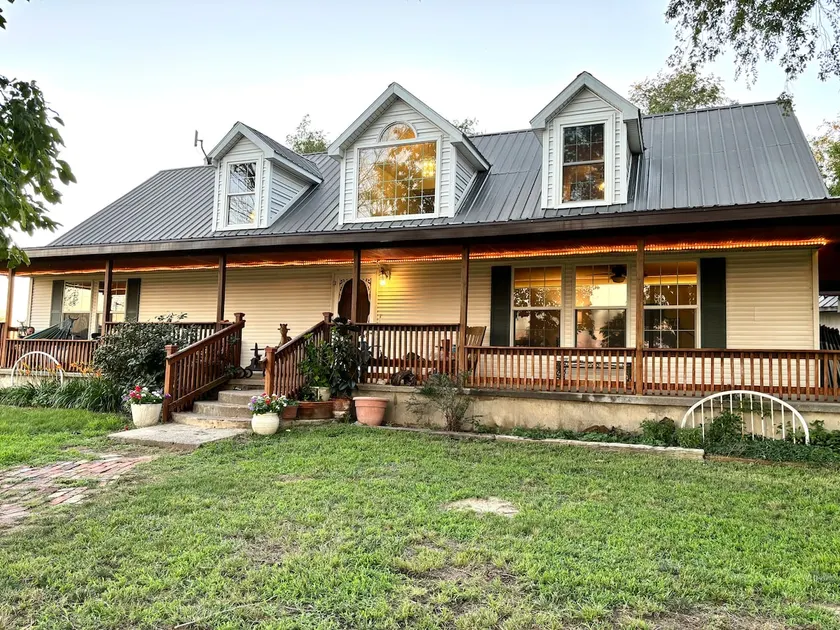 Burson Bungalow - Image 1