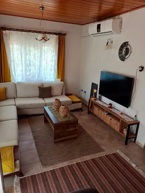 Ayvalık Milda Guest House - Image 1