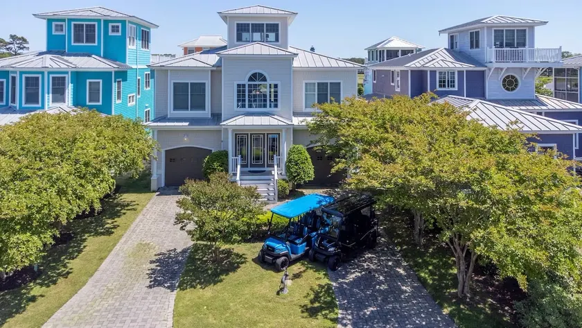 The Strand: Free Golf Carts & Pool, 1 Blk to Beach - Image 1
