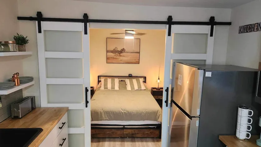 Completely renovated! Modern farmhouse apartment. - Image 1