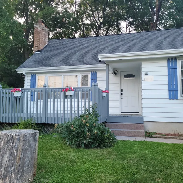 Cape Cod in Como - Image 1