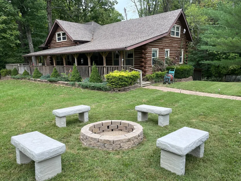 Acorn Resort, a Unique Retreat Cabin on 13 acres. - Image 1