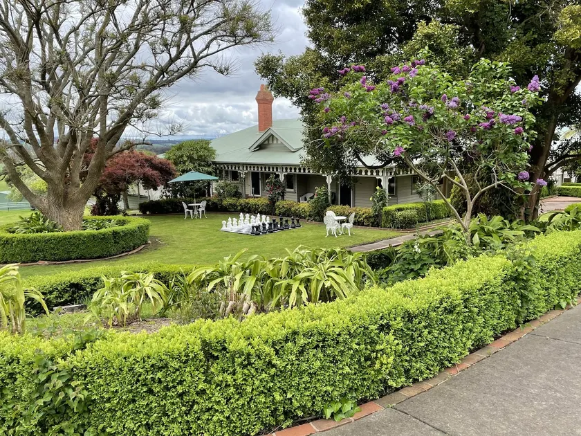 Large House 7BR / 5‑Bath Group Getaway Retreat - Image 1