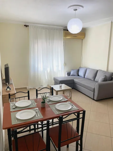 Cozy home in city center - Image 1