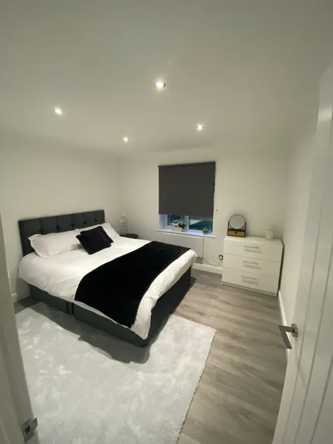 Luxury City Centre Apartment - Image 1
