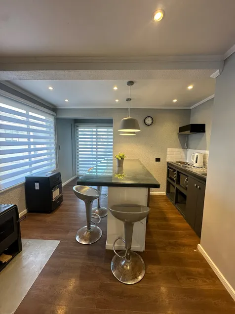 Family cabin with living room - Image 1