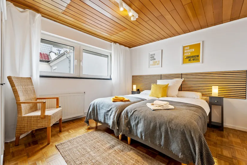 Spacious Appartment, 1 Min to harbour - Image 1
