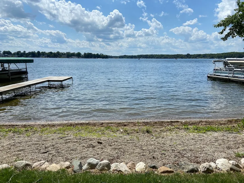 Wall Lake Retreat-Lakefront Cottage w/ Dock - Image 1