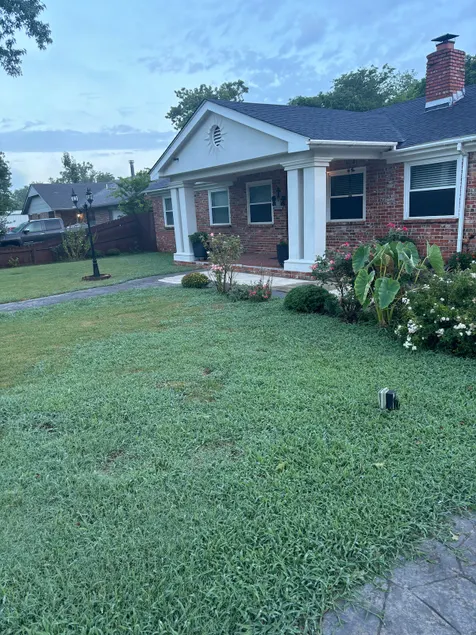 3 bedroom house - Image 1