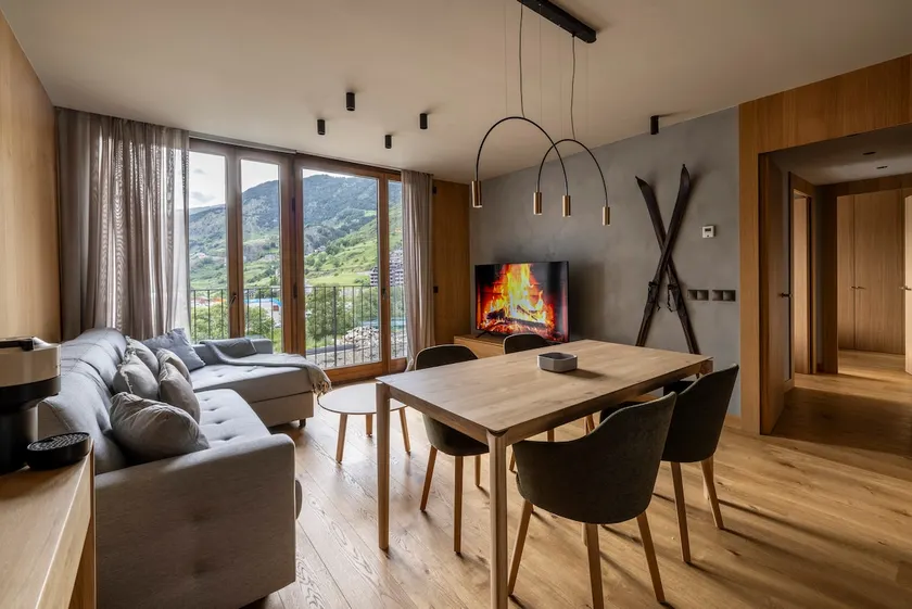 Luxurious Andorran Gem: 1min Slopes~Sauna~Gym~Pool - Image 1