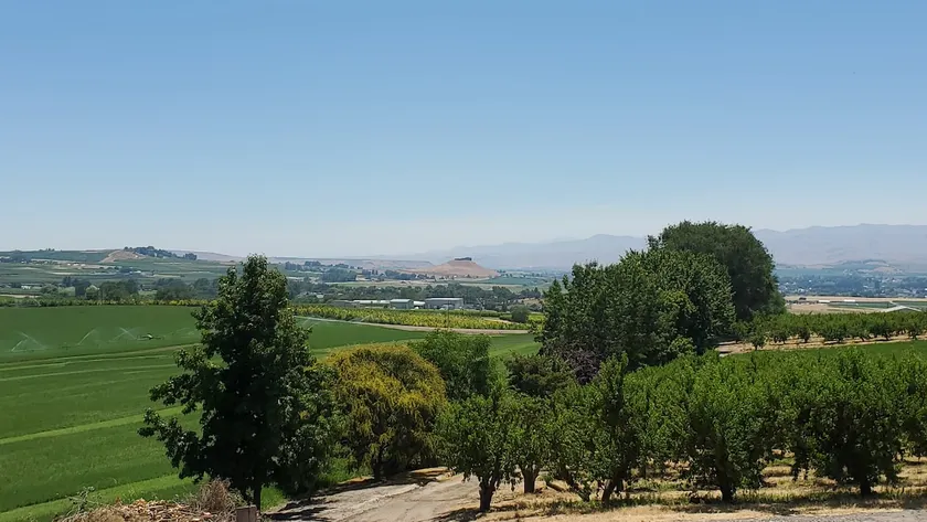 House in Sunnyslope Wine Country - Image 1