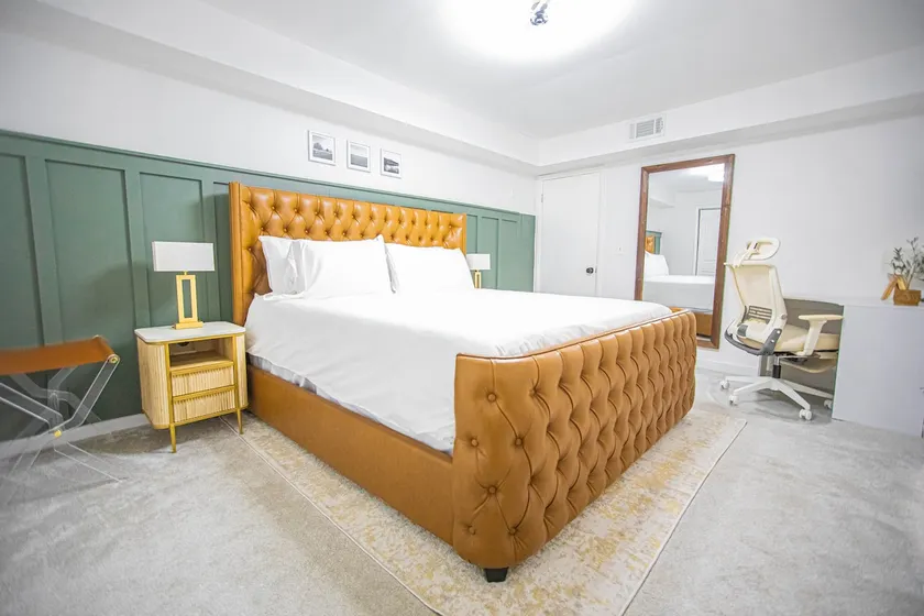Somerset - Luxury Condominium - Image 1