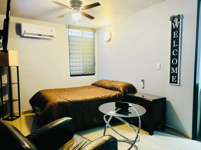 Beautiful compact apartment - Image 1