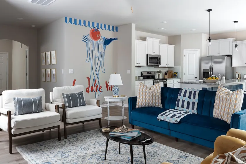 Charlotte 4BR|Firepit|King Suite| 10 min to Uptown - Image 1
