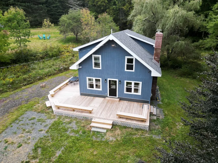 Peek-a-blue : Private Catskills Sauna Cottage. - Image 1