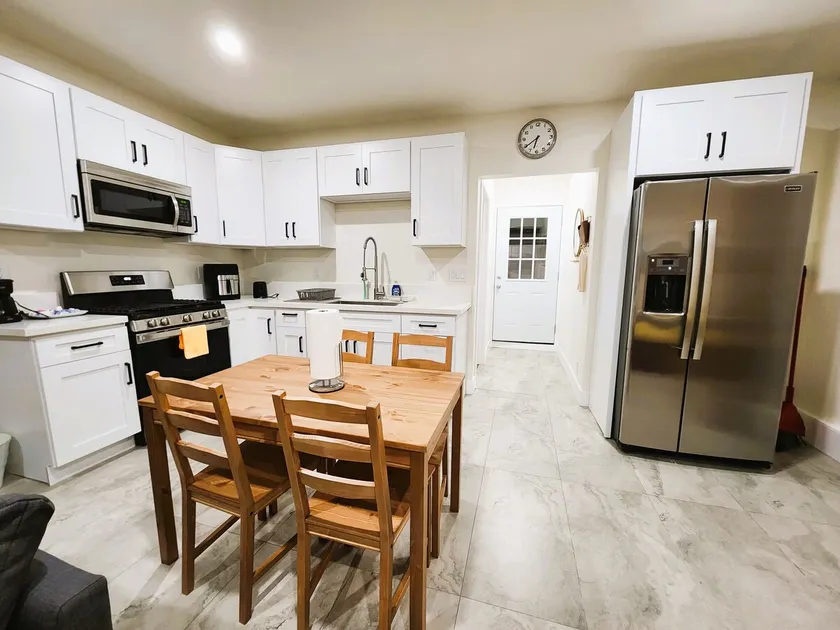 Cozy Studio near Disneyland & more - Image 1