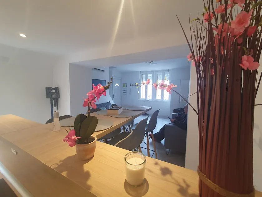 Ideal Pro, quiet, near hospital N4 - Image 1