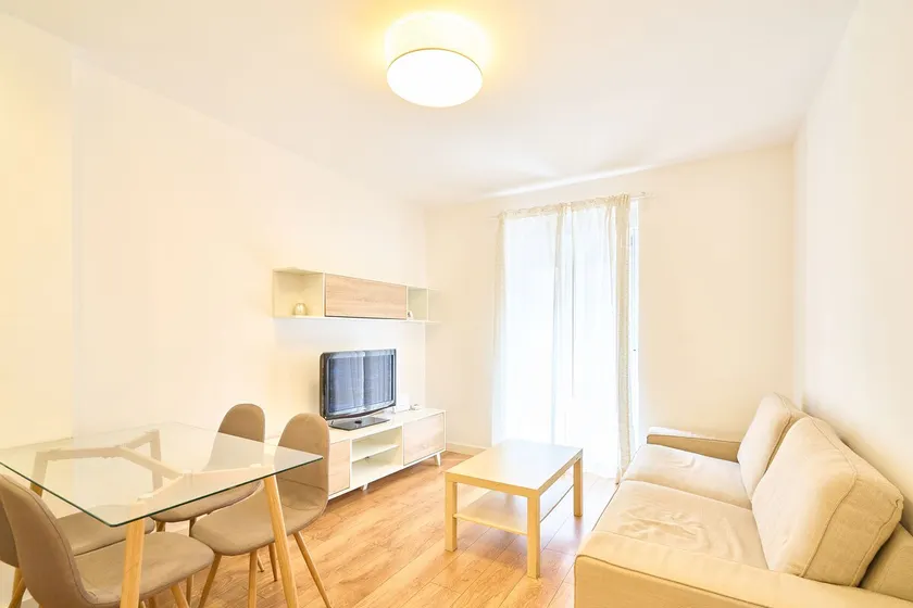 Van Dyck Centro Accommodation - Image 1