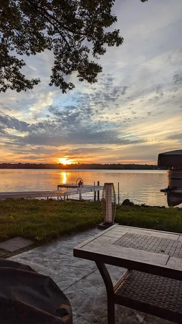Sunset River Vacation! - Image 1