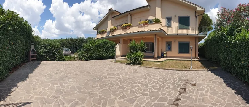 Rome nearby, 5 minutes from Castel Gandolfo Papa Lake - Image 1