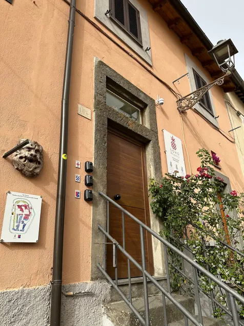 Apartment in the medieval village - Image 1