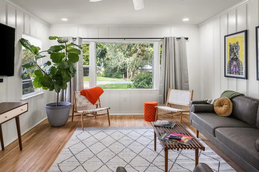 Renovated Capital Heights Home - Image 1