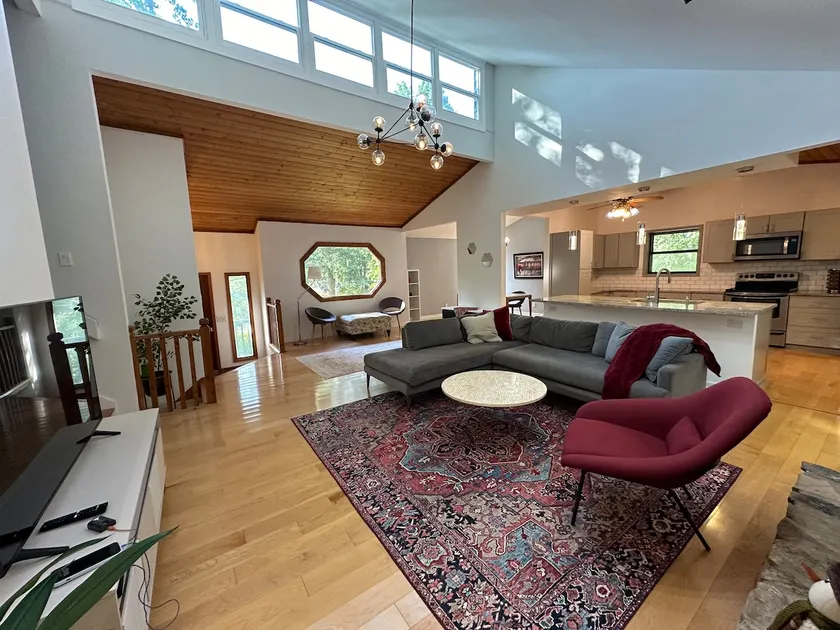 Cabin Vibe House - Image 1