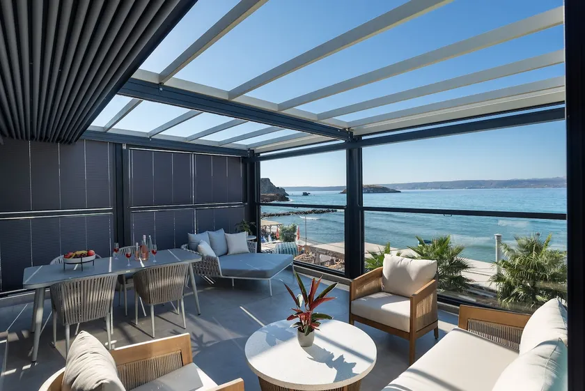 Peristeres Luxury Apartment Next To The Sea - BY APOKORAS VILLAS - Image 1