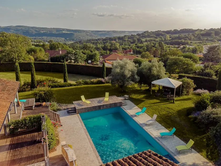 Villa Bleue, Air-Conditioned, Jacuzzi, and Private Hammam - Image 1