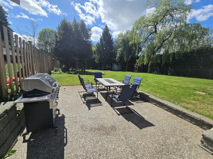 Sunny Estate - Image 1