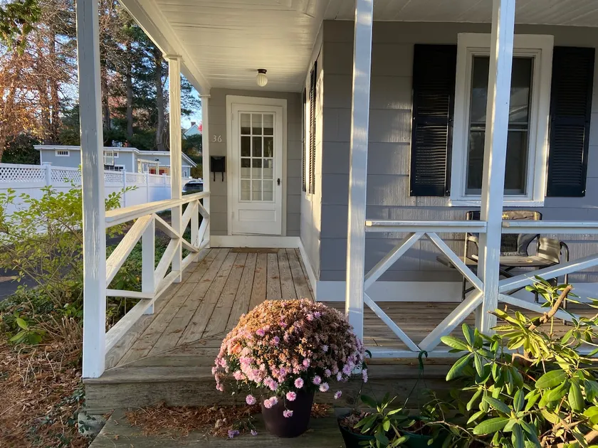 The Walnut Apartment - Image 1