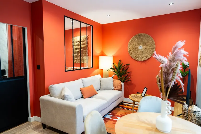 Designer and colorful studio in the heart of Saumur - Image 1