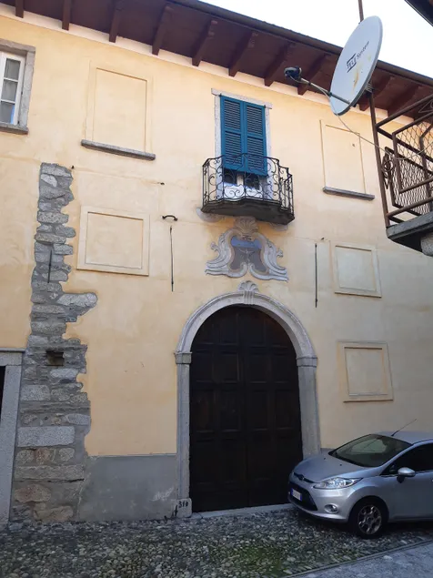 Castle Residence Lake Maggiore - Image 1