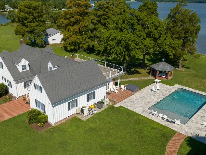 Chesapeake Bay Retreat ”Belle Aire Landing” - Image 1