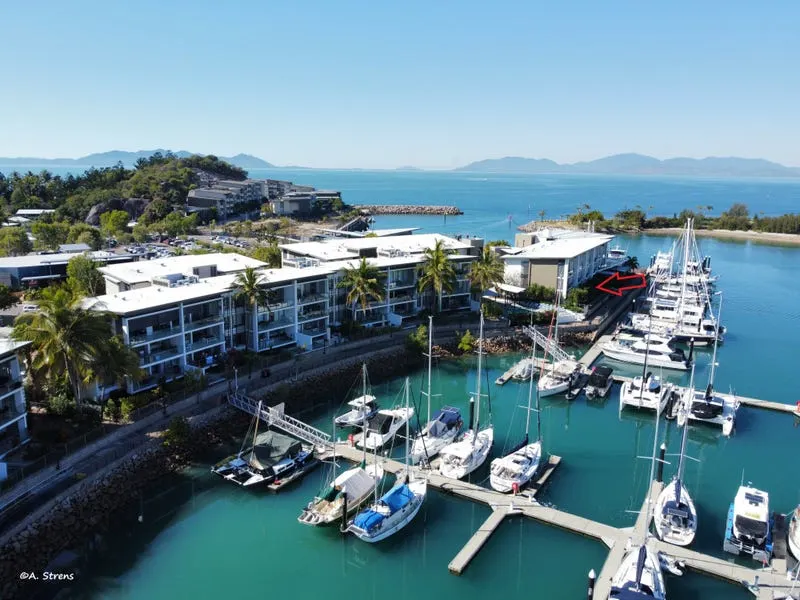 Water Views Deluxe - Image 1