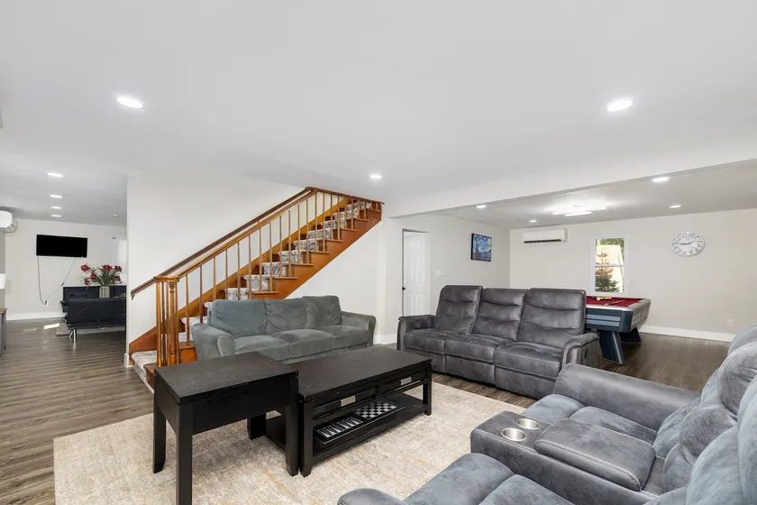 Newly Renovated Charmer! - Image 1