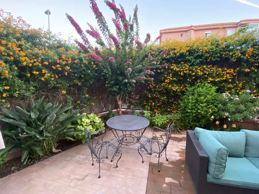 A spacious home with a garden - Image 1