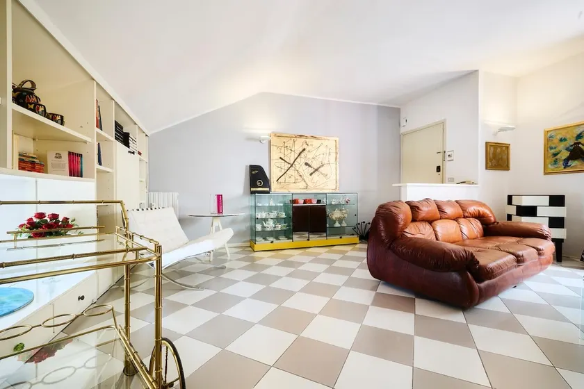 [Art & Design] In the Historic Center, Casalmaggiore - Image 1