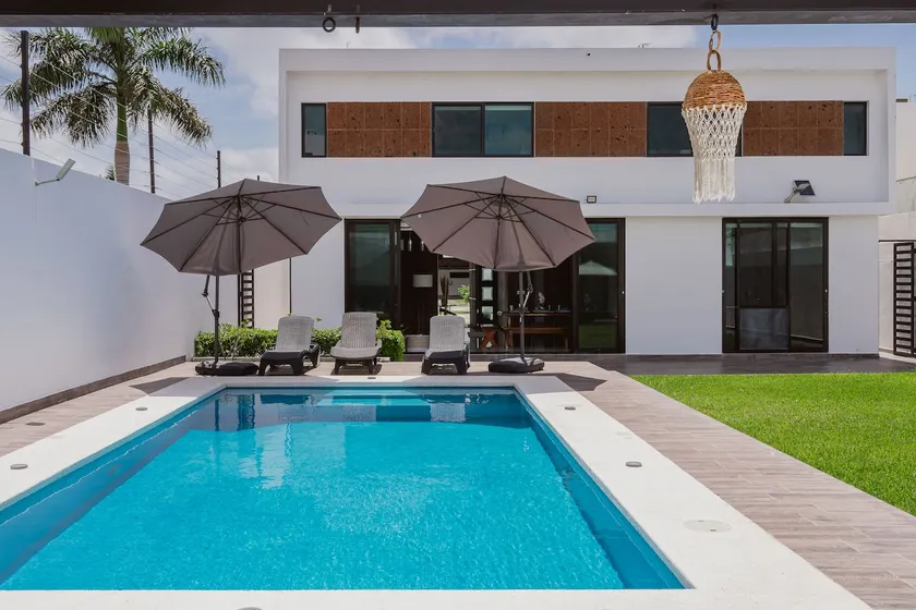 Casa Santorini: Punta Este Beach - Image 1
