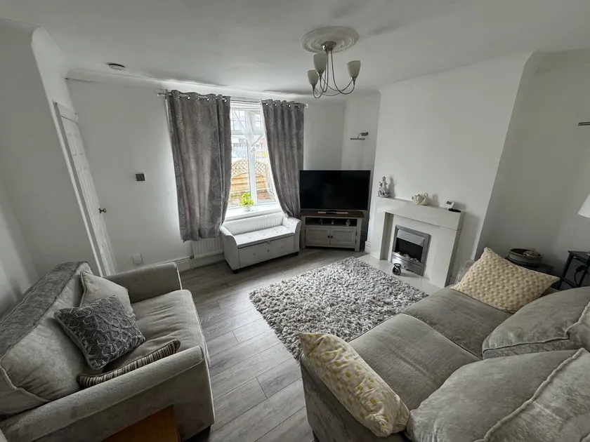 2 Bed Worksop Home - Image 1