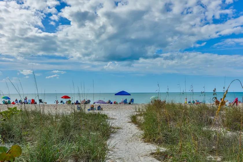 Cute Deluxe Beach Studio - Image 1