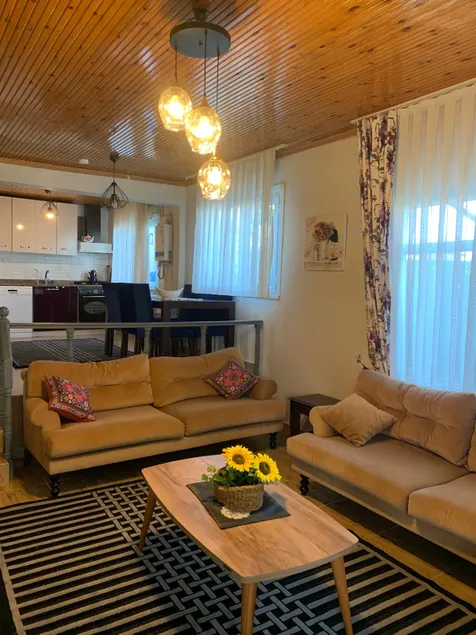 Detached House 3 km from Istanbul Airport - Image 1