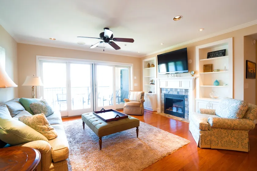 Lakefront Condo Bridgewater Marina Waterfront - Image 1