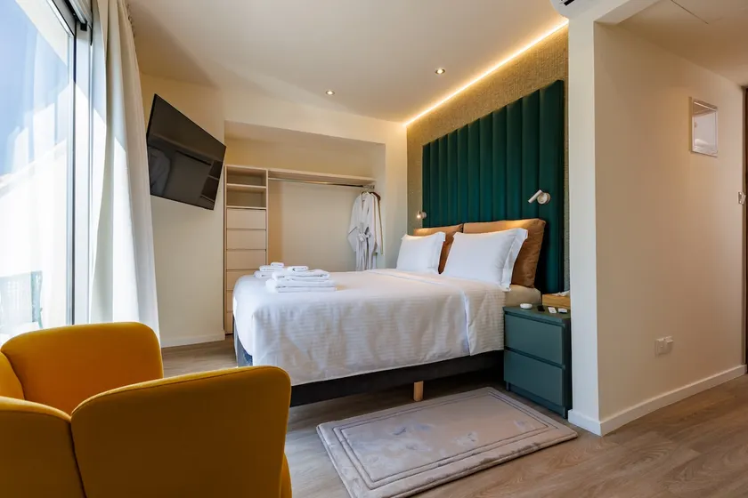 Suite 5 • Private Terrace • Stylish • Walk to Sea - Image 1
