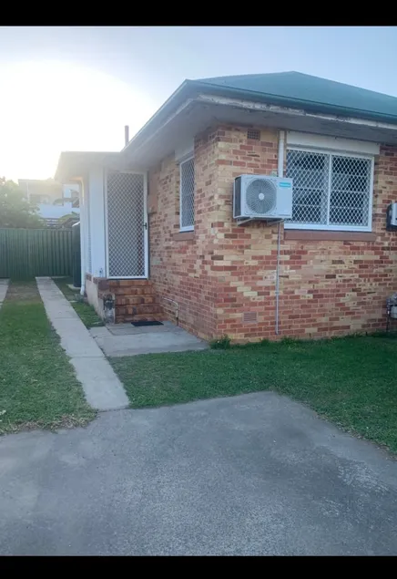 Brisbane Stafford private home - Image 1