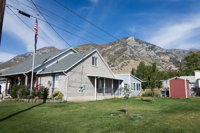 Y Mountain View Cozy Stay by BYU & Slate Canyon - Image 1